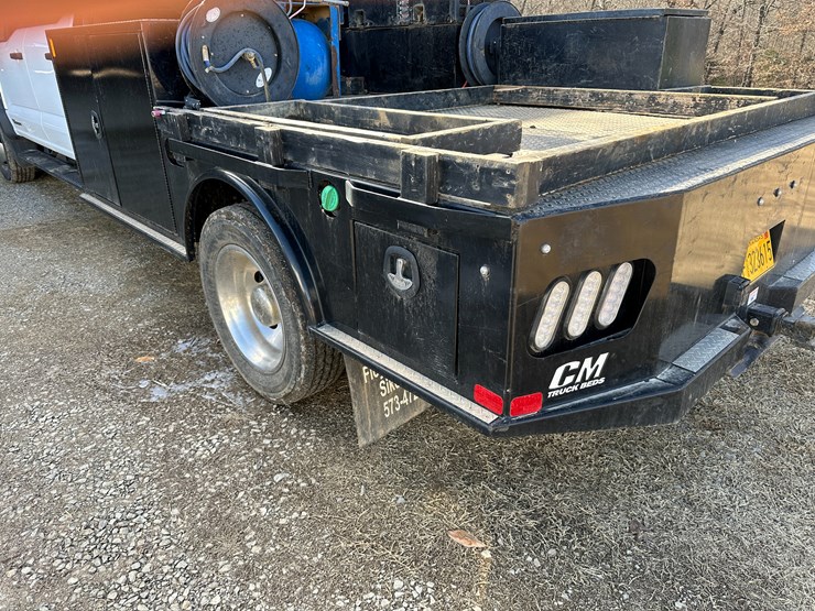 ford-f450-xl-image-17