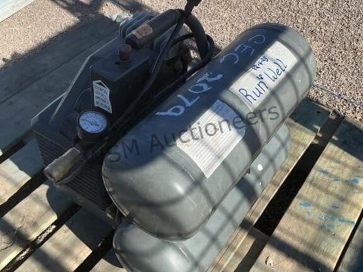 115-psi-air-compressor-image-3