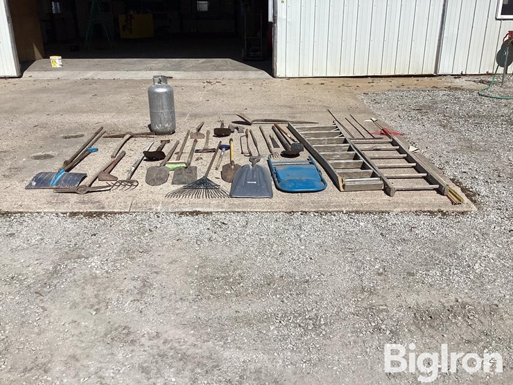 shop-&-gardening-tools-image-2