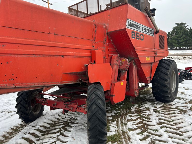 massey-ferguson-860-image-7