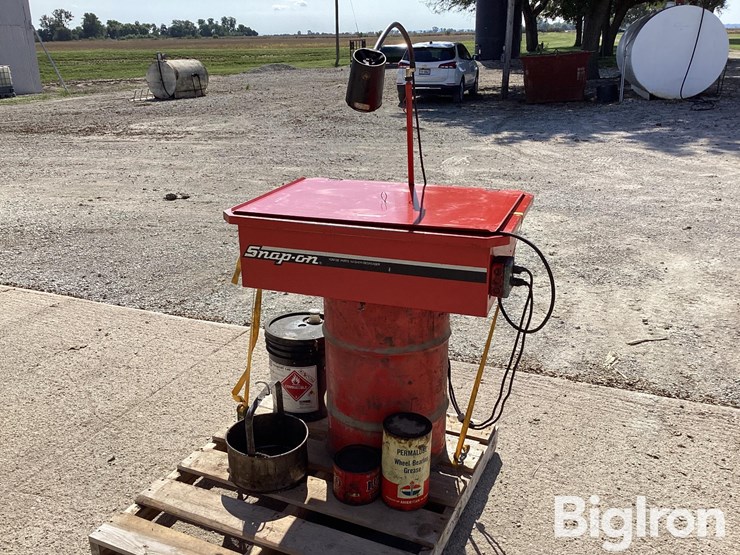 snap-on-ydm132-parts-washer-degreaser-w/-30-gal-drum-&-solvent-image-1