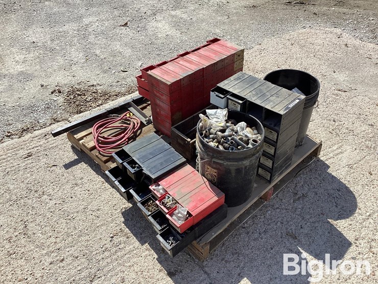 hardware-bins-w/-hardware-&-miscellaneous-fittings-&-tools-image-7
