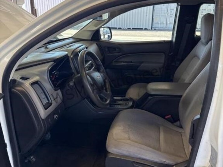 2016-chevrolet-colorado-image-27