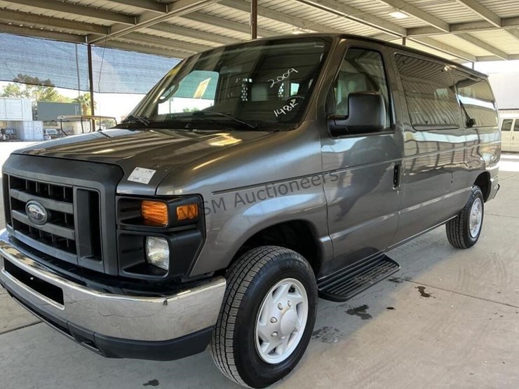 2009-ford-e150-image-4
