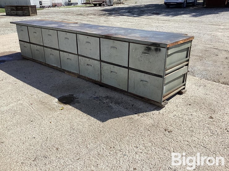 14-drawer-metal-work-bench-image-1