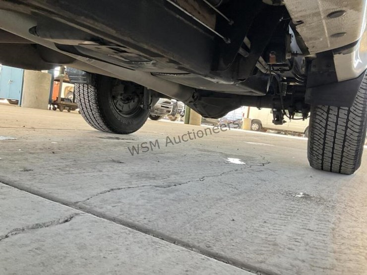 2016-chevrolet-silverado-1500-image-27