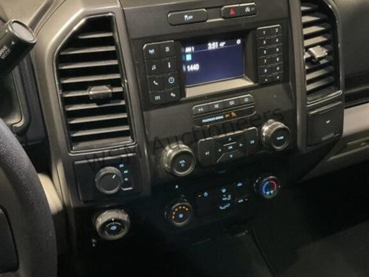 2018-ford-f150-xlt-image-18