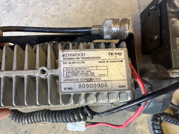 #35585-•-lot-of-(10)-kenwood-radio-transceivers-image-15