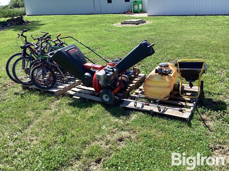 yard-tools-&-bikes-image-1