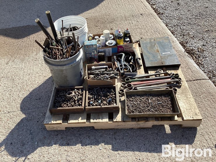 wrenches,-washers,-hardware-&-springs-image-6