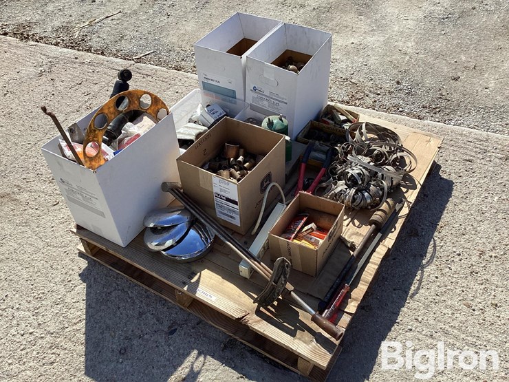 clamps,-brass-bushings,-miscellaneous-creston-wrench-parts-&-hardware-image-1