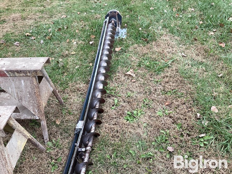 sweep-auger,-metal-saw-horses,-fan-image-16