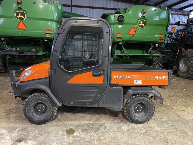 kubota-diesel-582-hours-side-by-side-image-1