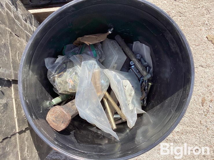 hardware-bins-w/-hardware-&-miscellaneous-fittings-&-tools-image-19