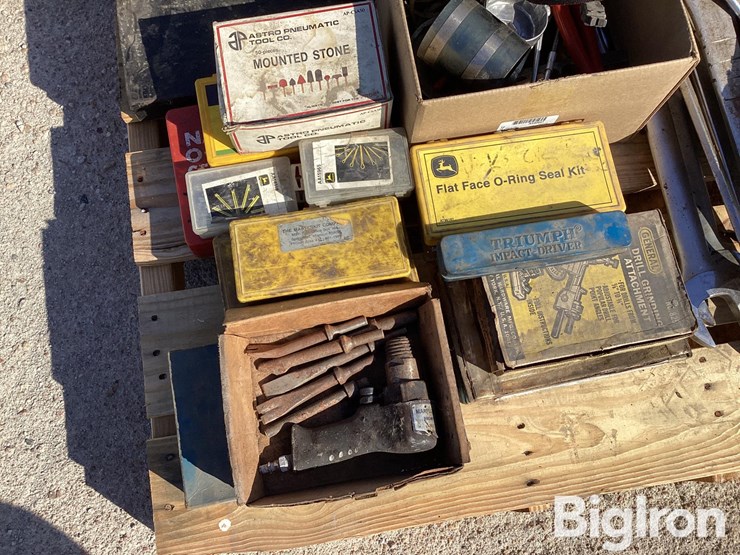 large-end-wrenches,-sockets,-o-ring-kits,-miscellaneous-tools-&-hardware-image-17