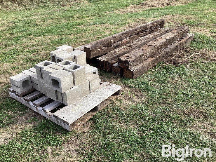 10'-railroad-ties-&-half-concrete-blocks-image-1