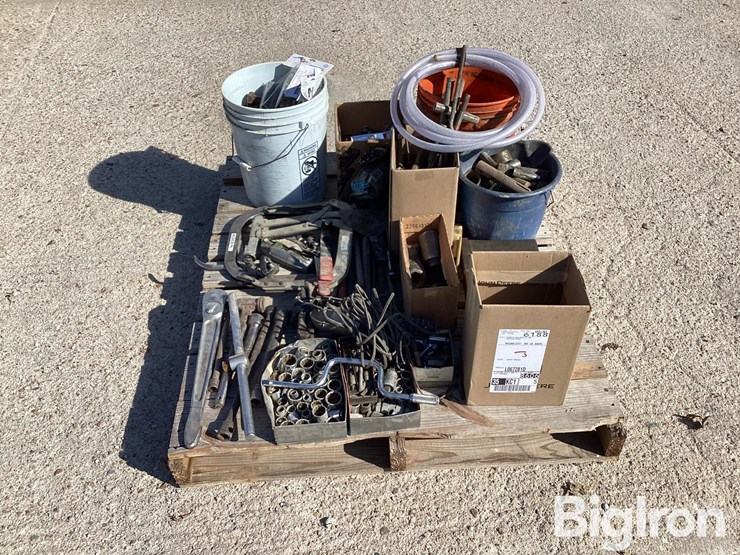 wrenches,-sockets,-miscellaneous-tools-&-hardware-image-8