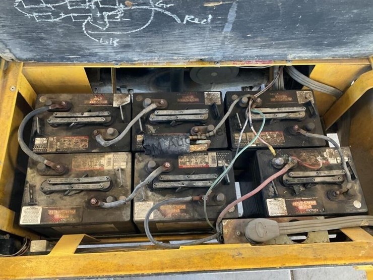 taylor-dunn-utility-cart-image-9