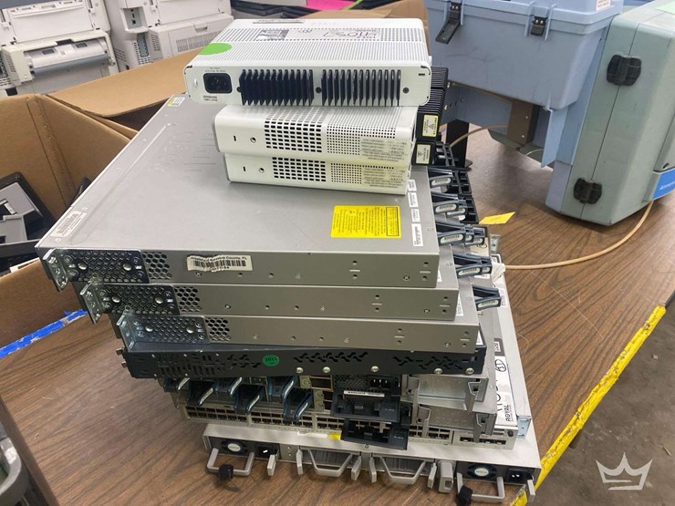 misc-cisco-network-switches-image-4