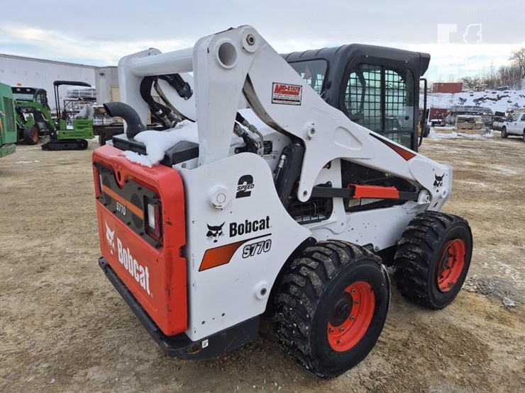 2022-bobcat-s770-image-7