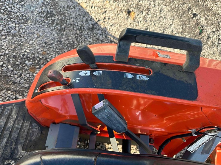 kubota-b7800-image-17