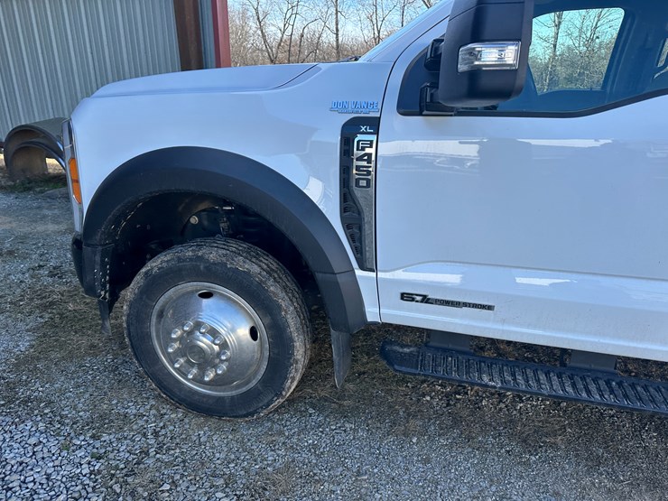 ford-f450-xl-image-24