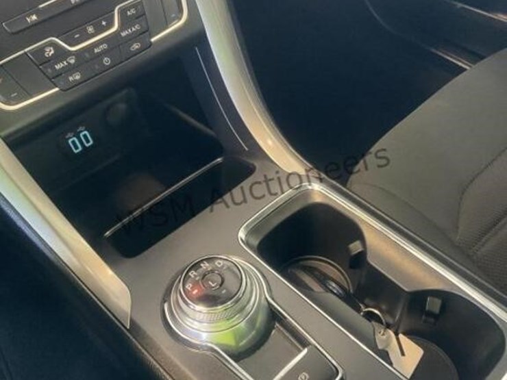 2020-ford-fusion-hybrid-sdn-image-19