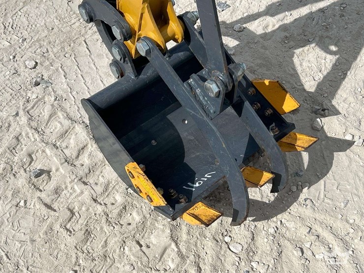 unused-2024-agt-h15-mini-excavator-image-14