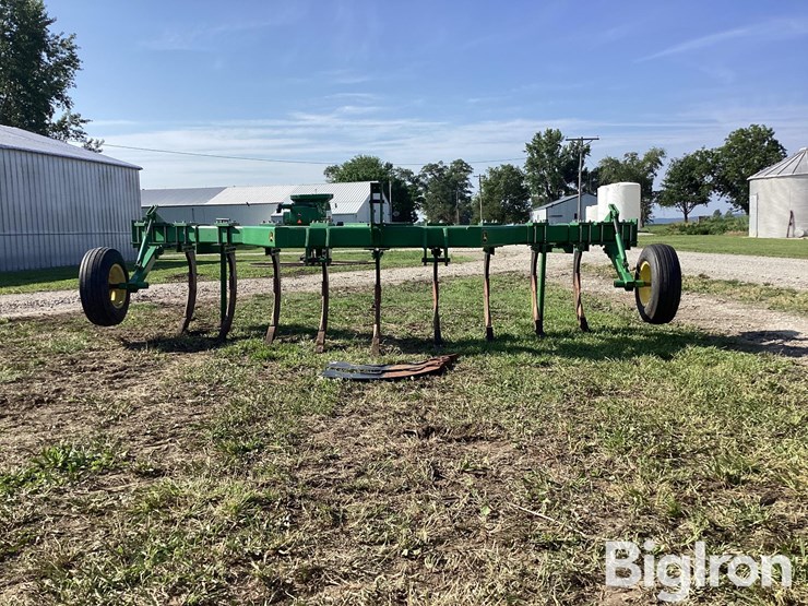 2013-john-deere-915-image-2