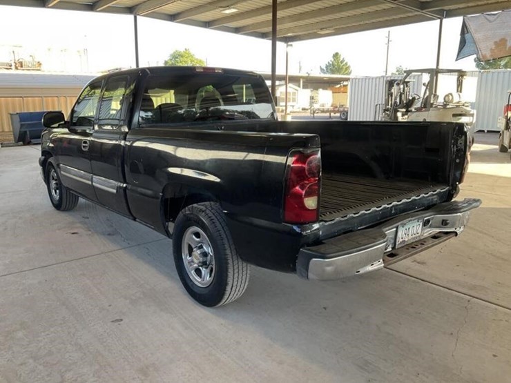 2004-chevrolet-silverado-1500-image-5