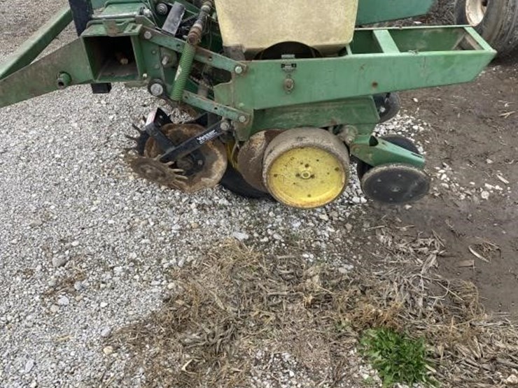 john-deere-7000-image-2