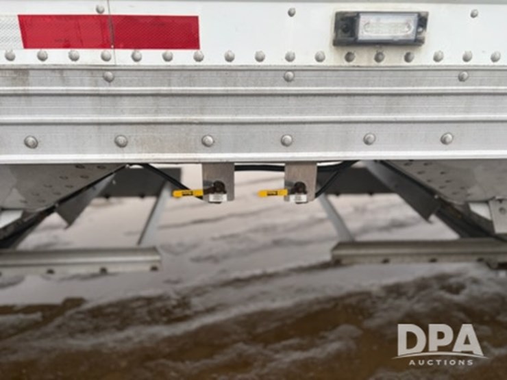 2011-timpte-grain-trailer-image-4