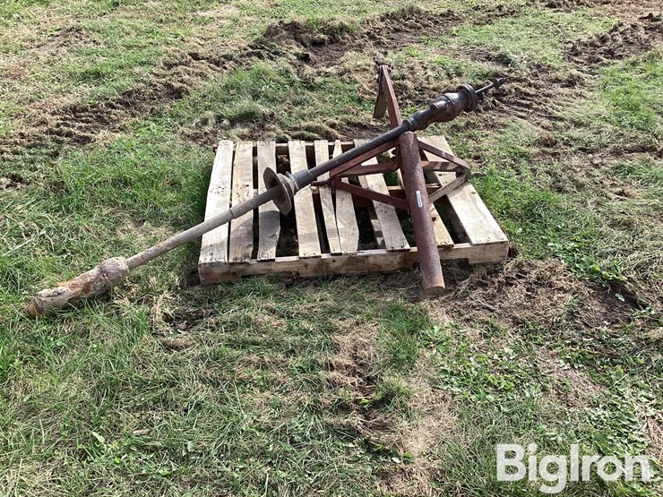 3-pt-ripper-&-antique-water-hydrant-image-5