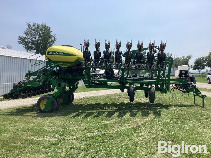 2012-john-deere-1790-image-4