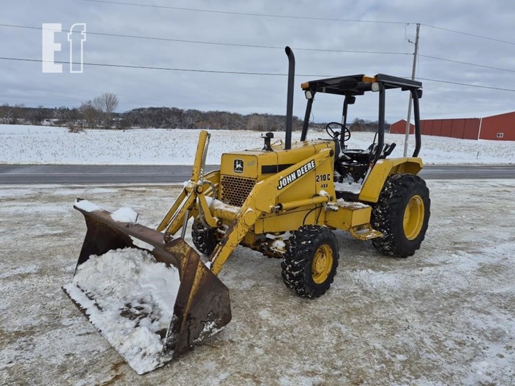 deere-210c-image-1
