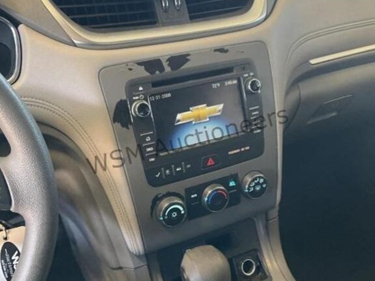 chevrolet-traverse-ls-image-20