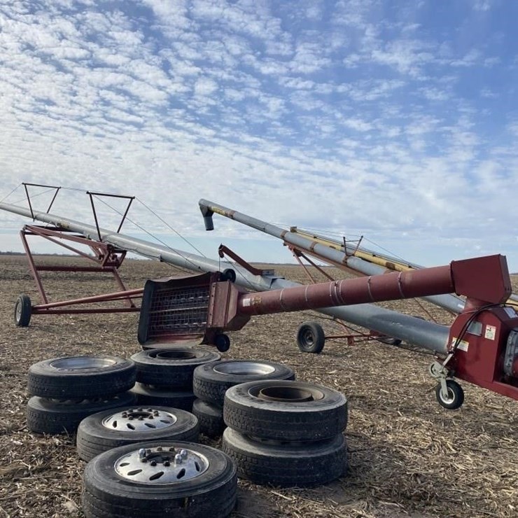 Mayrath 13"x83’ Swing Away Auger