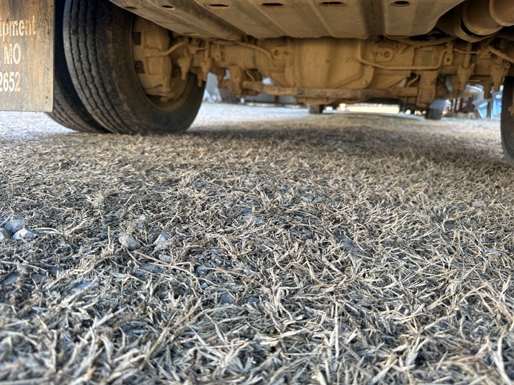 ford-f450-xl-image-13