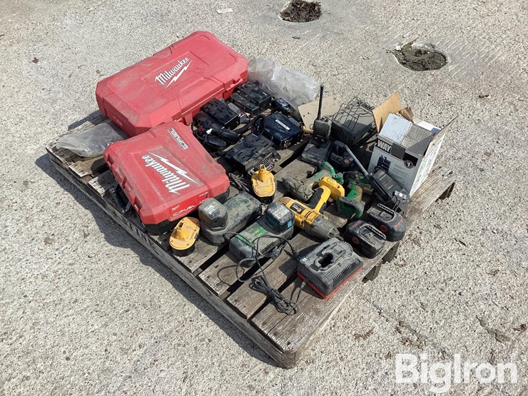 private-band-radios,-jd-impact-wrench,-dewalt-impact-wrench-image-3