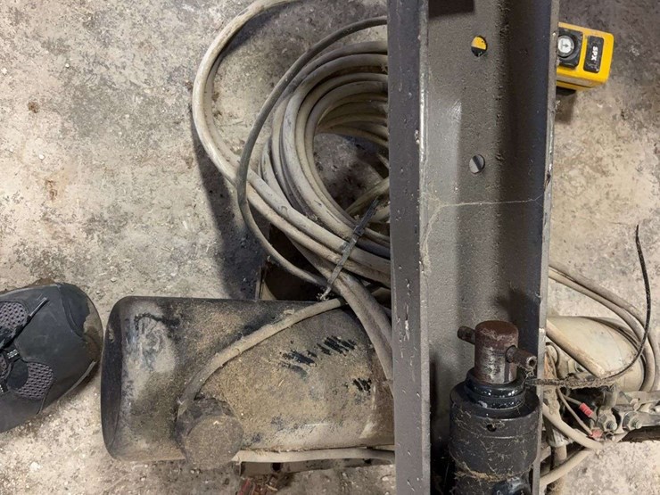 elec-over-hydraulic-soil-probe-image-4