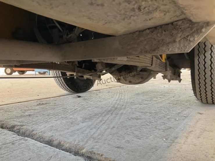 taylor-dunn-utility-cart-image-15