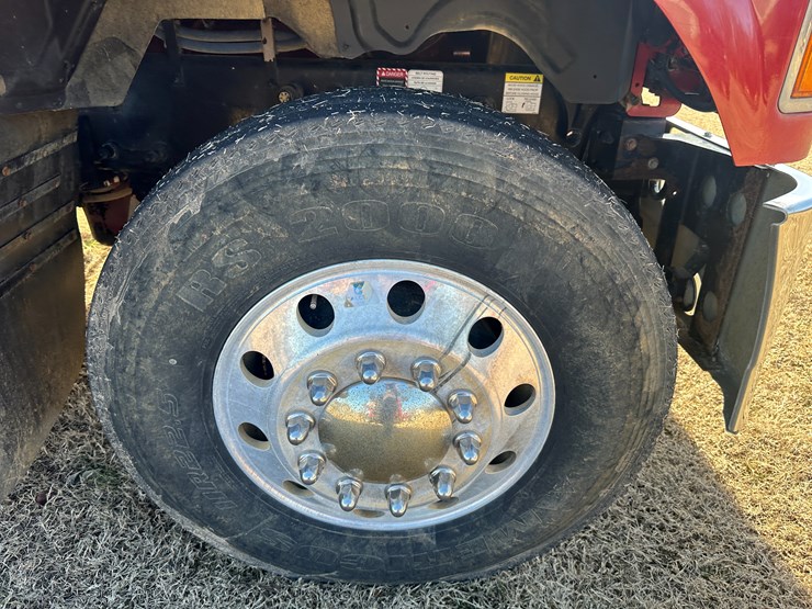 #35229-•-2013-mack-chu-t/a-daycab-truck-tractor-image-9