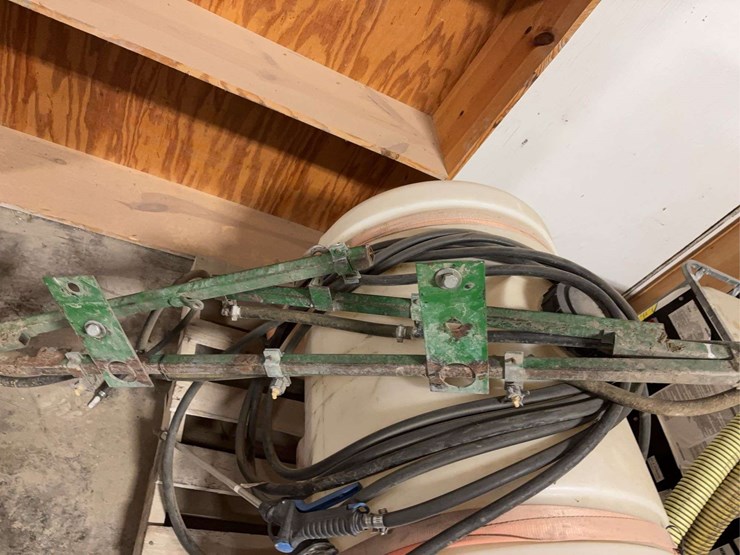 65-gallon-12v-sprayer-image-5