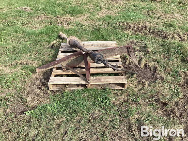 3-pt-ripper-&-antique-water-hydrant-image-2