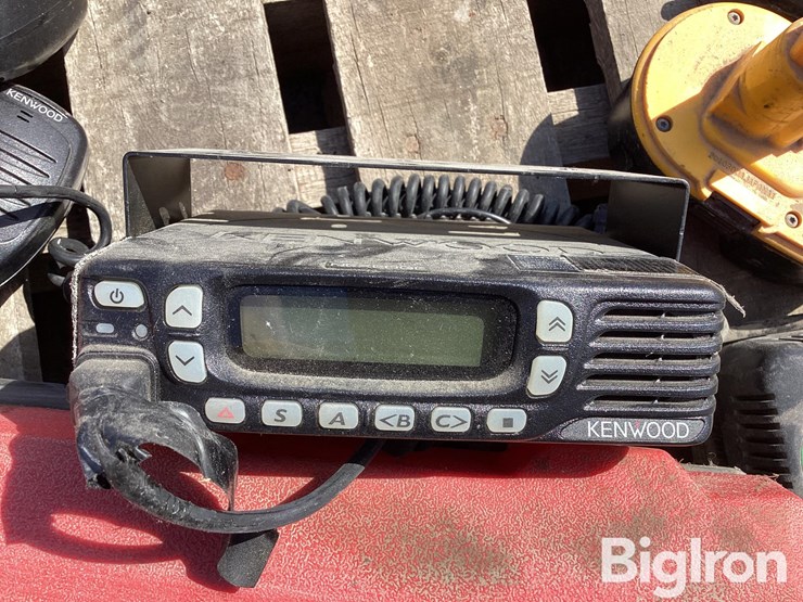 private-band-radios,-jd-impact-wrench,-dewalt-impact-wrench-image-17