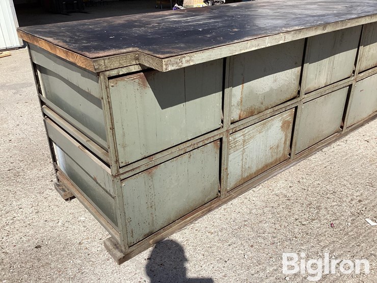 14-drawer-metal-work-bench-image-16