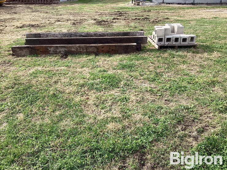 10'-railroad-ties-&-half-concrete-blocks-image-4