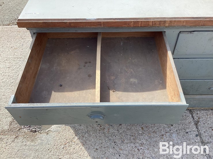 work-bench-w/-drawers-image-18