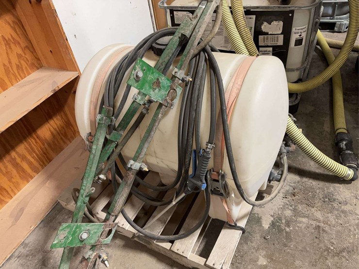 65-gallon-12v-sprayer-image-1