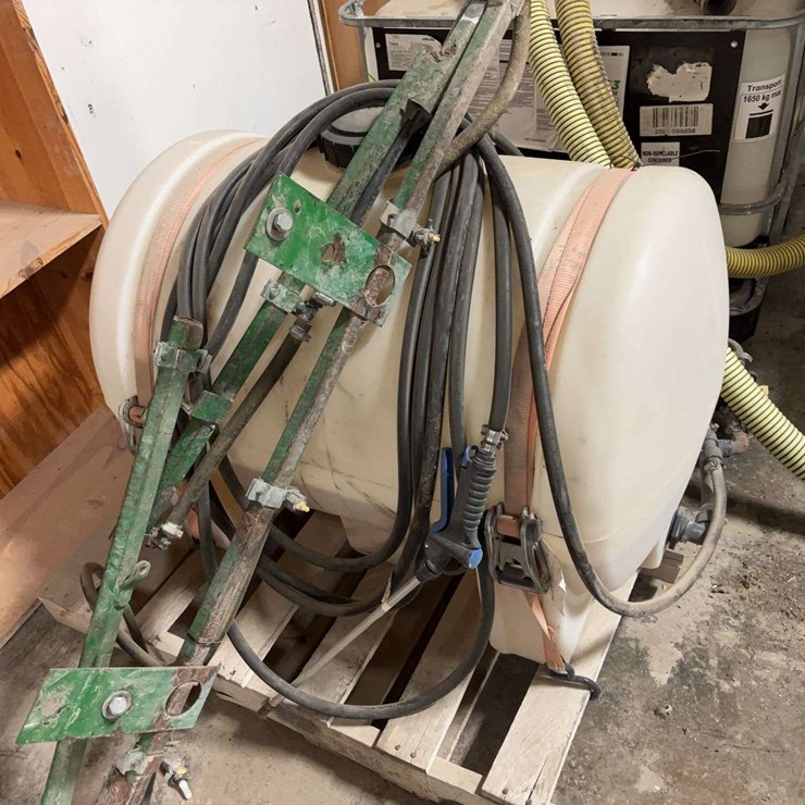 65 Gallon 12V sprayer